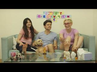 Allison Raskin feet photo thumbnail