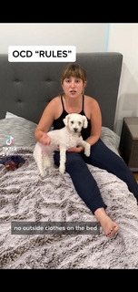 Allison Raskin feet photo thumbnail