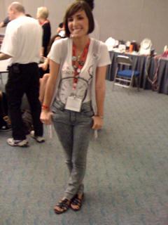 Allison Scagliotti feet photo thumbnail