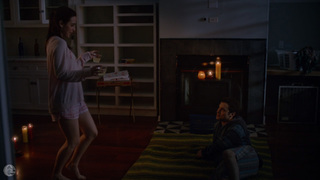 Allison Scagliotti feet photo thumbnail