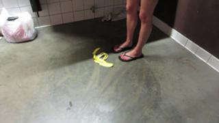 Allison Speed feet photo thumbnail