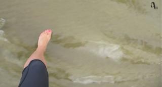 Allison Speed feet photo thumbnail