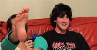 Allison Speed feet photo thumbnail