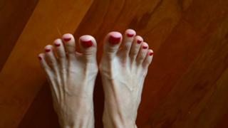 Allison Speed feet photo thumbnail