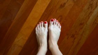 Allison Speed feet photo thumbnail