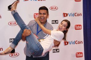 Allison Speed feet photo thumbnail