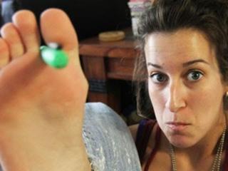 Allison Speed feet photo thumbnail