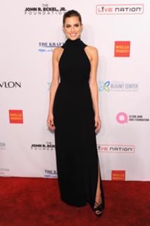Allison Williams feet photo thumbnail