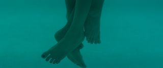 Allison Williams feet photo thumbnail