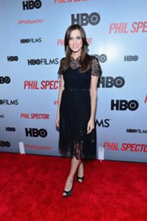 Allison Williams feet photo thumbnail