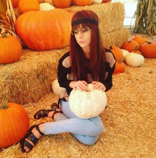 Allisyn Snyder feet photo 4