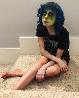 Allisyn Snyder feet photo 13
