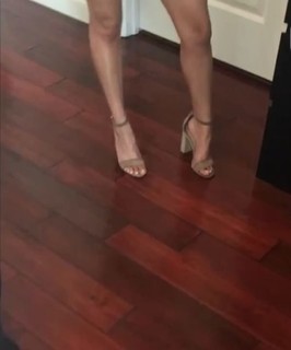 Ally Brooke feet photo thumbnail