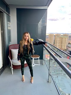 Ally Brooke feet photo thumbnail