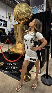 Ally Brooke feet photo 1