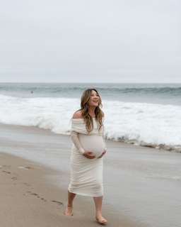 Ally Maki feet photo 1