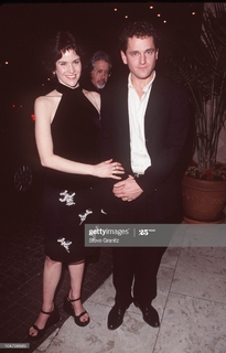 Ally Sheedy feet photo thumbnail