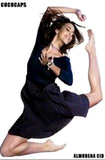 Almudena Cid feet photo 5