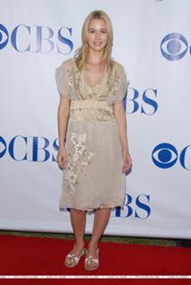 Alona Tal feet photo thumbnail