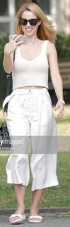 Alona Tal feet photo thumbnail