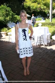 Alona Tal feet photo thumbnail