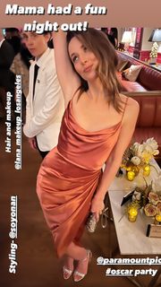 Alona Tal feet photo thumbnail