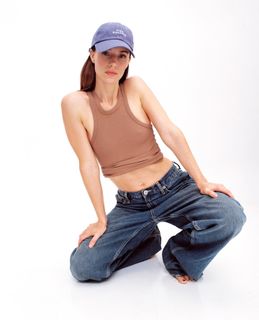 Alona Tal feet photo thumbnail