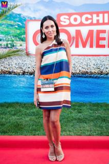 Alsou feet photo 9