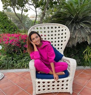 Alsou feet photo 15