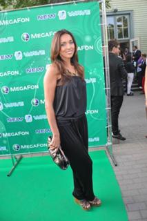 Alsou feet photo 6