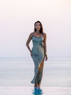 Alsou feet photo 3