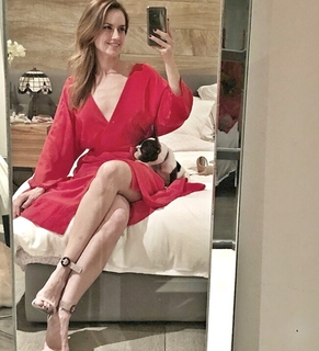 Altair Jarabo feet photo thumbnail