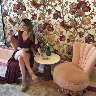 Altair Jarabo feet photo thumbnail