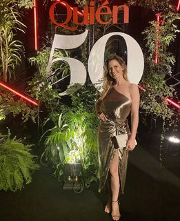 Altair Jarabo feet photo thumbnail