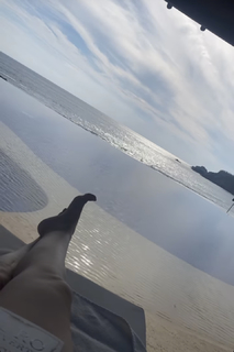 Altair Jarabo feet photo thumbnail