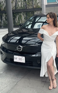 Altair Jarabo feet photo thumbnail