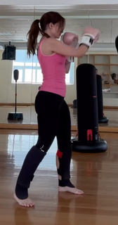 Altair Jarabo feet photo thumbnail