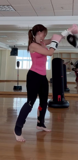 Altair Jarabo feet photo thumbnail