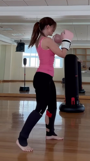 Altair Jarabo feet photo thumbnail