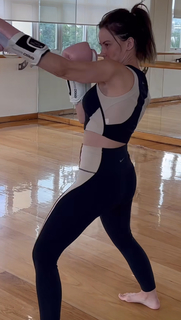 Altair Jarabo feet photo thumbnail