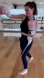 Altair Jarabo feet photo thumbnail