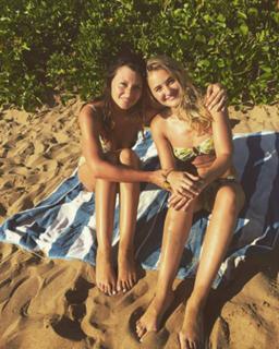 Aly Michalka feet photo thumbnail