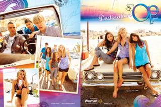 Aly Michalka feet photo thumbnail