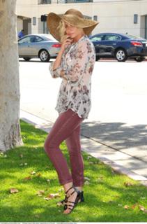 Aly Michalka feet photo thumbnail