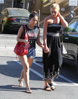 Aly Michalka feet photo thumbnail