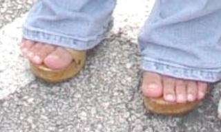 Aly Purrott-Armstrong feet photo 13