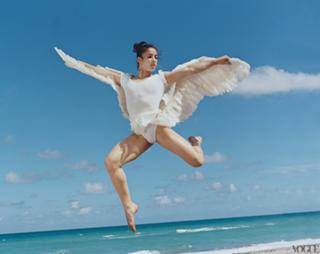 Aly Raisman feet photo thumbnail