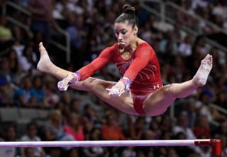 Aly Raisman feet photo thumbnail