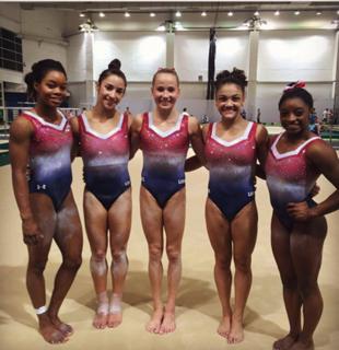 Aly Raisman feet photo thumbnail