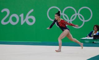 Aly Raisman feet photo thumbnail